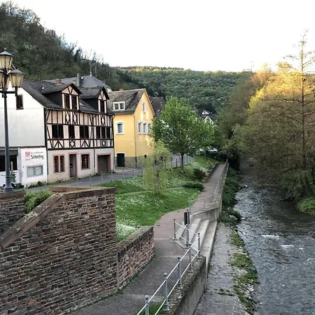 Konukevi Rheinliebe Bistro Und