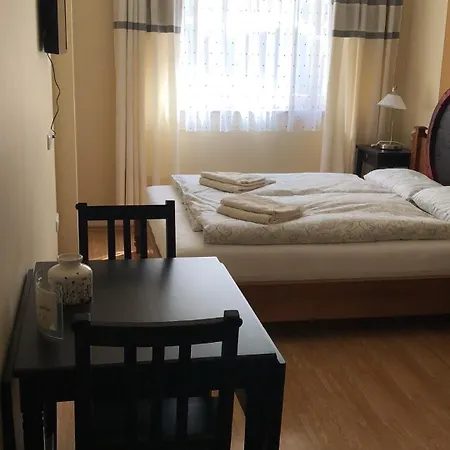 Rheinliebe Bistro Und Lorch am Rhein